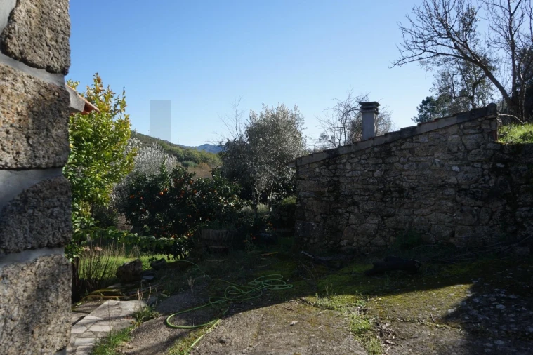 Quinta T2 para Venda em Vela Foto 5