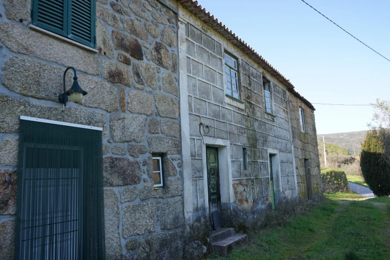 Quinta T2 para Venda em Vela Foto 3