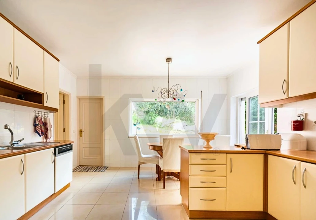 Moradia T4 para Venda em São João das Lampas e Terrugem Foto 12