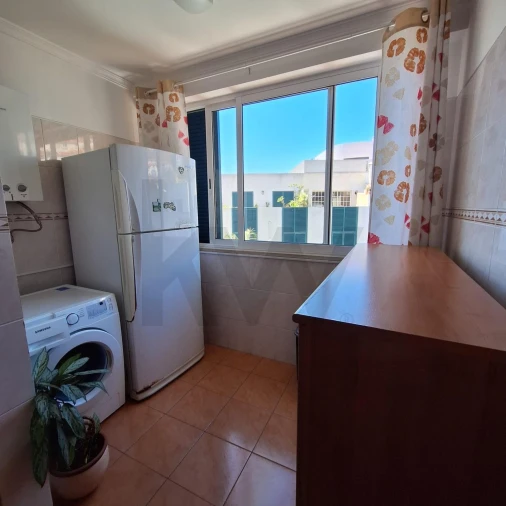 Apartamento T2 para Arrendamento em Caniço