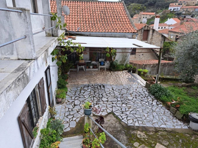 Moradia T5 para Venda em Monsanto e Idanha-A-Velha Foto 3