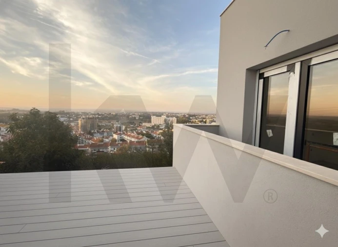 Moradia T3 para Venda em Romeira e Várzea Foto 12