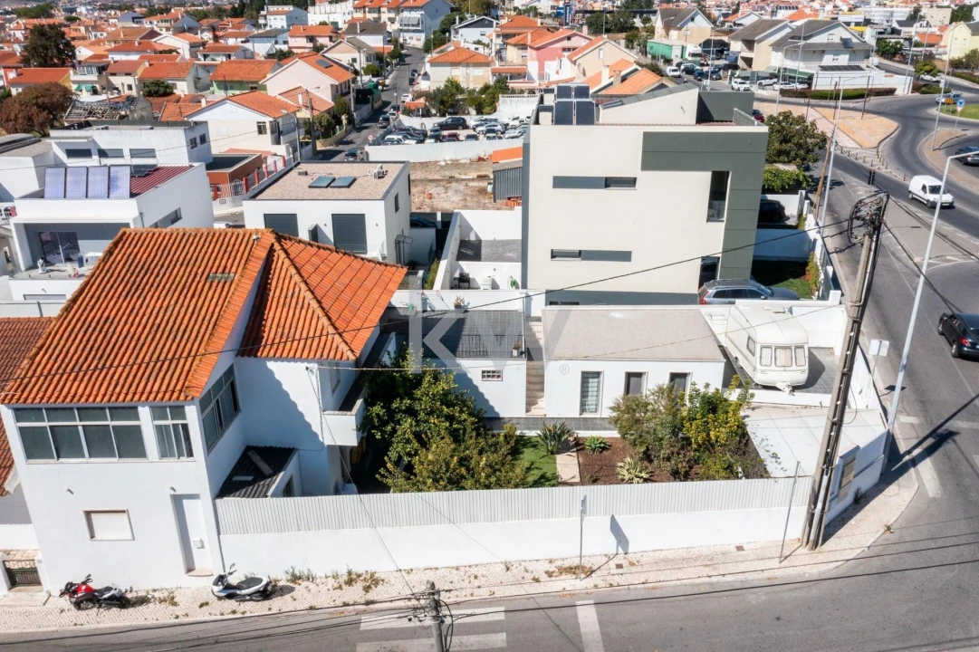 Moradia T14 para Venda em São Domingos de Rana Foto 5