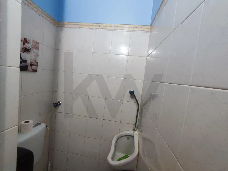 Loja para Arrendamento em Rio de Mouro Foto 13