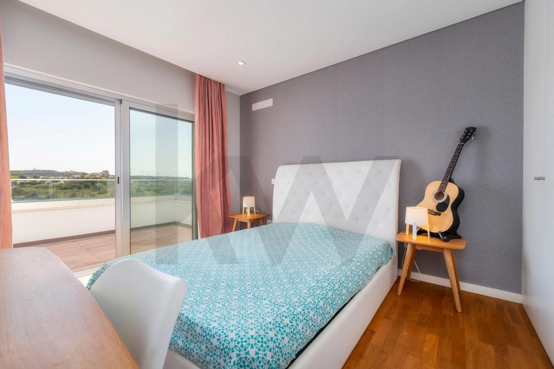 Moradia T4 para Venda em Altura Foto 14