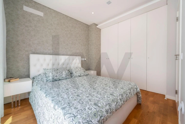 Moradia T4 para Venda em Altura Foto 10