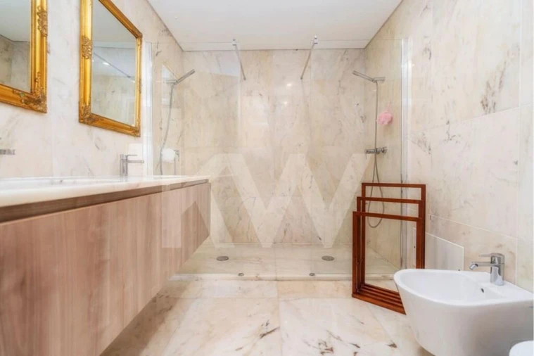 Moradia T4 para Venda em Altura Foto 31