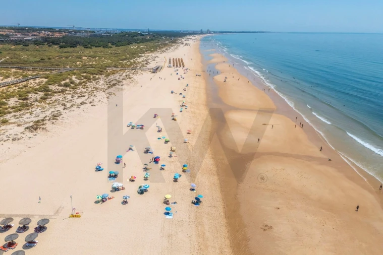 Moradia T4 para Venda em Altura Foto 68