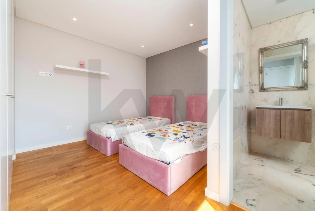 Moradia T4 para Venda em Altura Foto 56