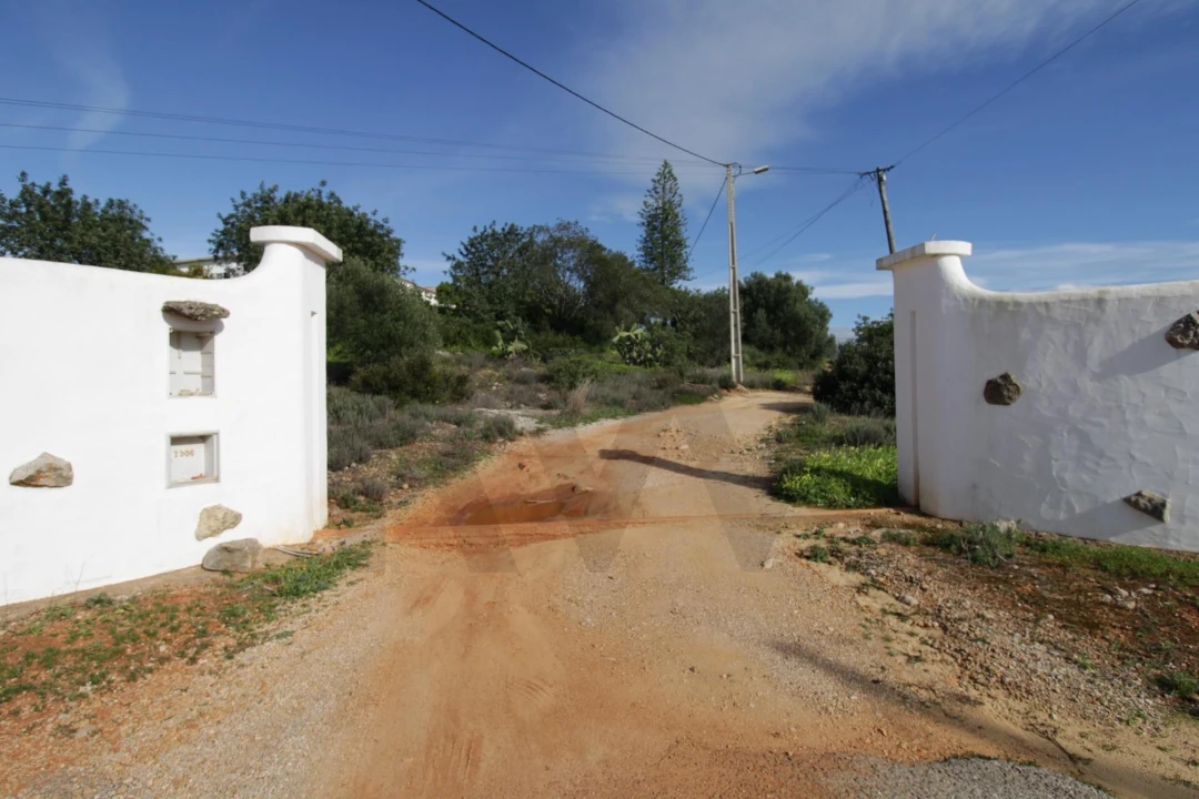 Prédio para Venda em Conceição e Estoi Foto 3