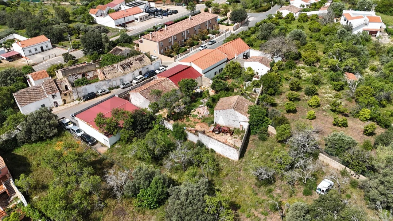 Prédio para Venda em São Bartolomeu de Messines Foto 9