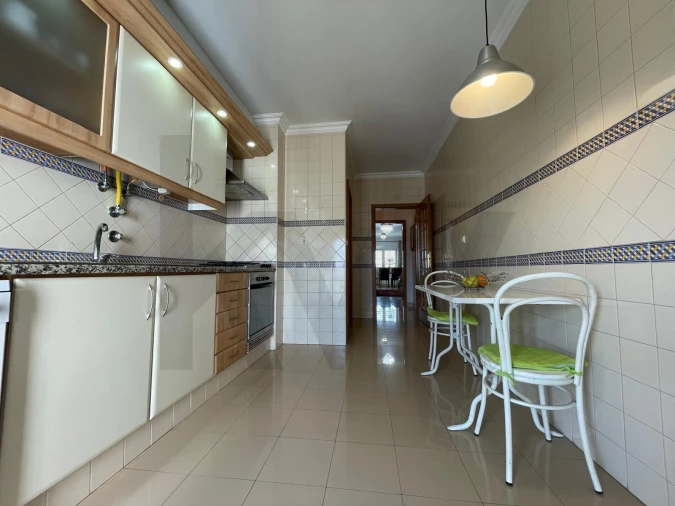 Apartamento T3 para Venda em Azambuja Foto 11