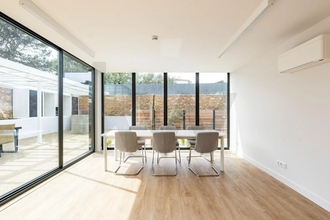 Apartamento T4 para Venda em Carcavelos e Parede Foto 46