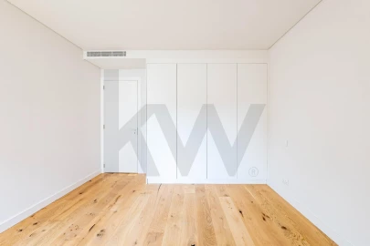 Apartamento T4 para Venda em Carcavelos e Parede