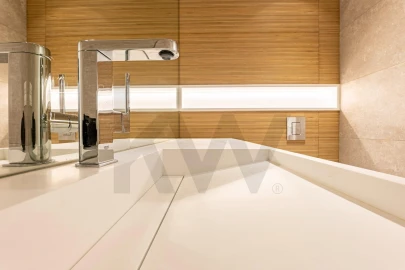 Apartamento T4 para Venda em Carcavelos e Parede