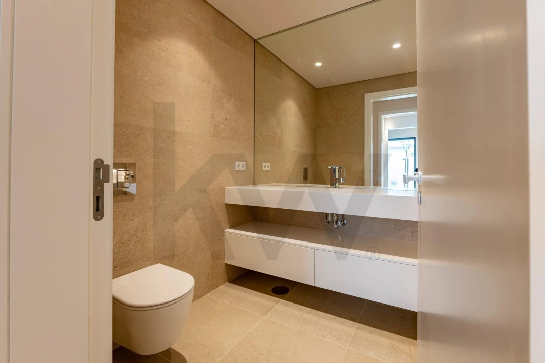 Apartamento T4 para Venda em Carcavelos e Parede Foto 26