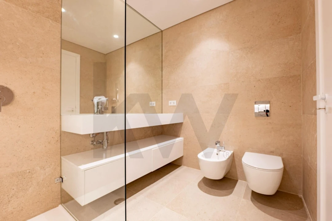 Apartamento T4 para Venda em Carcavelos e Parede Foto 12