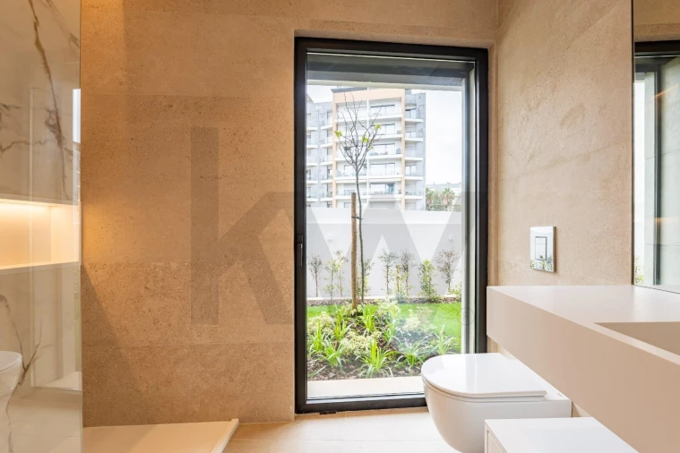 Apartamento T4 para Venda em Carcavelos e Parede Foto 30