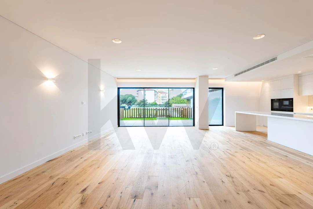 Apartamento T4 para Venda em Carcavelos e Parede Foto 9