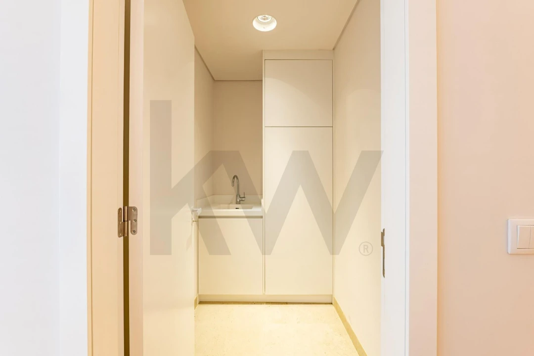 Apartamento T4 para Venda em Carcavelos e Parede Foto 11