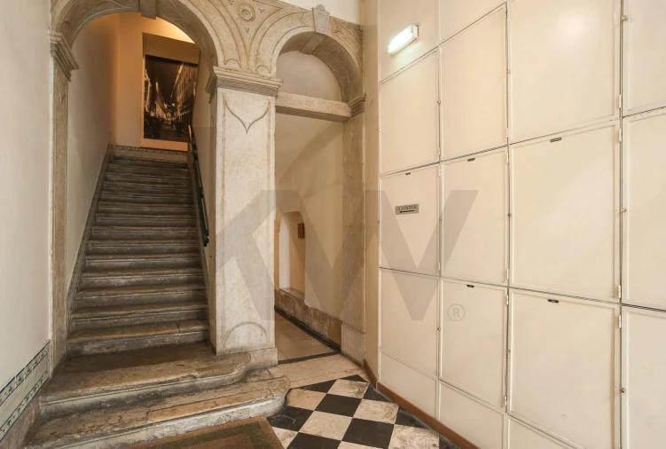 Apartamento T4 para Venda em Santa Maria Maior Foto 2
