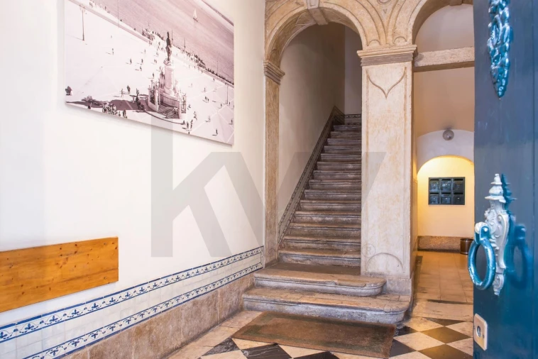 Apartamento T4 para Venda em Santa Maria Maior Foto 3
