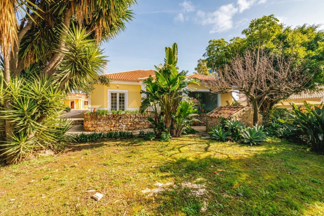 Moradia T4 para Venda em Santo Antão e São Julião do Tojal Foto 3