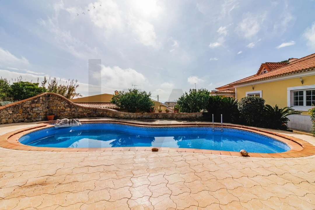 Moradia T4 para Venda em Santo Antão e São Julião do Tojal Foto 5