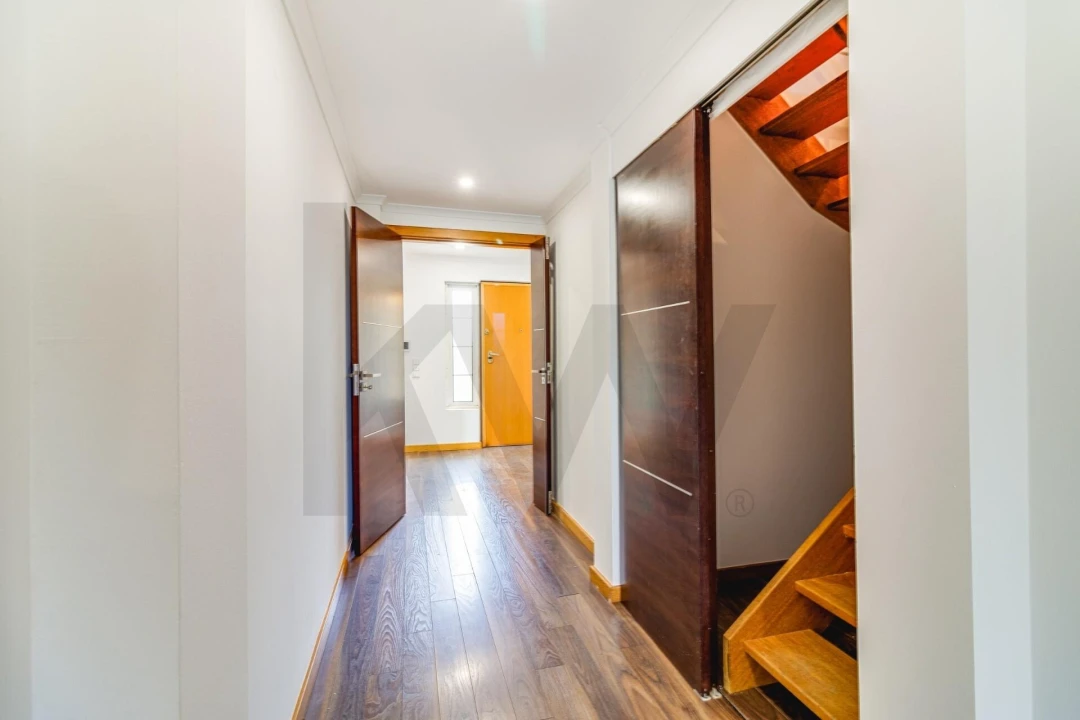 Moradia T4 para Venda em Santo Antão e São Julião do Tojal Foto 28