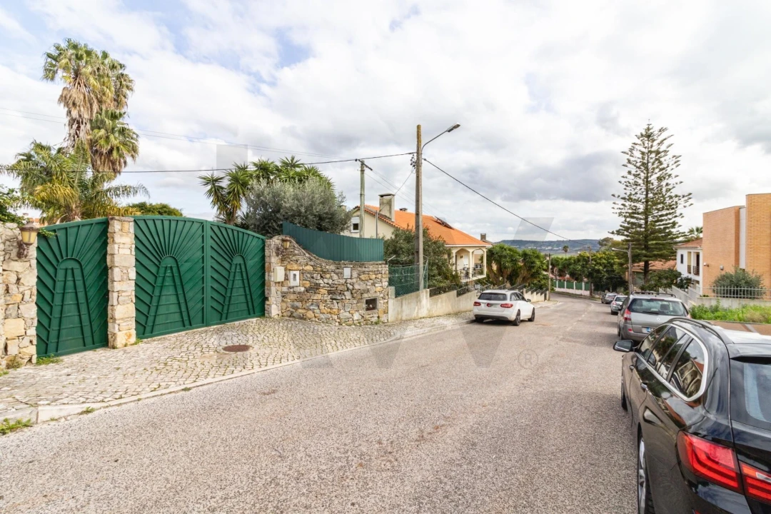 Moradia T4 para Venda em Santo Antão e São Julião do Tojal Foto 68