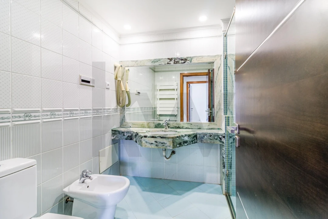 Moradia T4 para Venda em Santo Antão e São Julião do Tojal Foto 21