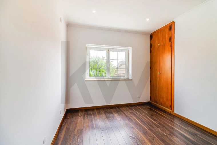 Moradia T4 para Venda em Santo Antão e São Julião do Tojal Foto 23