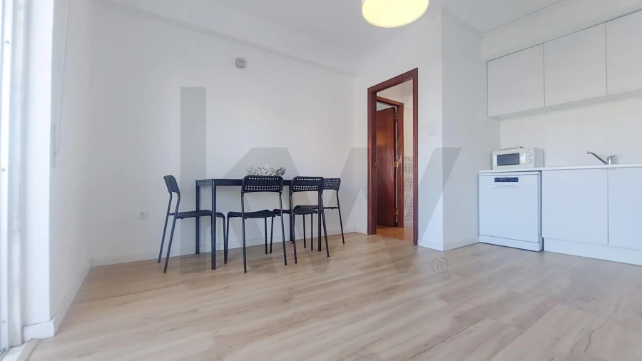 Moradia T2 para Arrendamento em Porto Salvo Foto 11