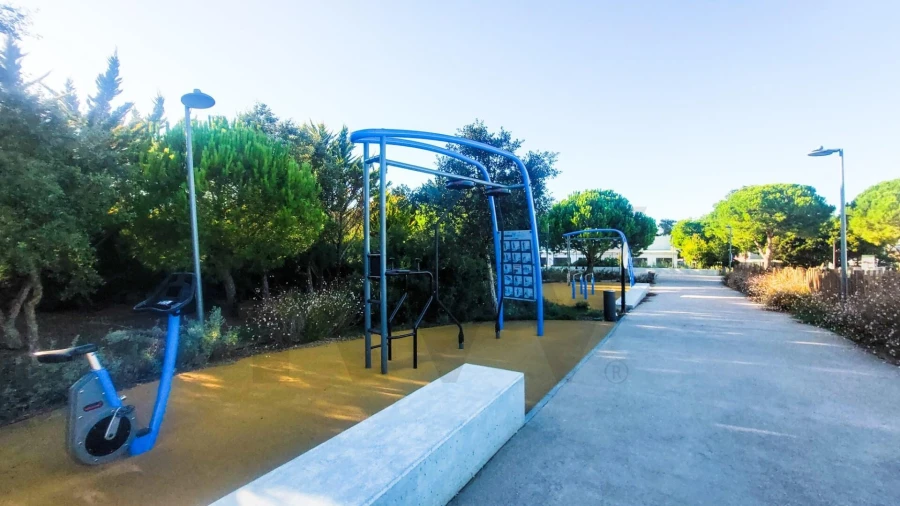 Moradia T2 para Arrendamento em Porto Salvo Foto 28