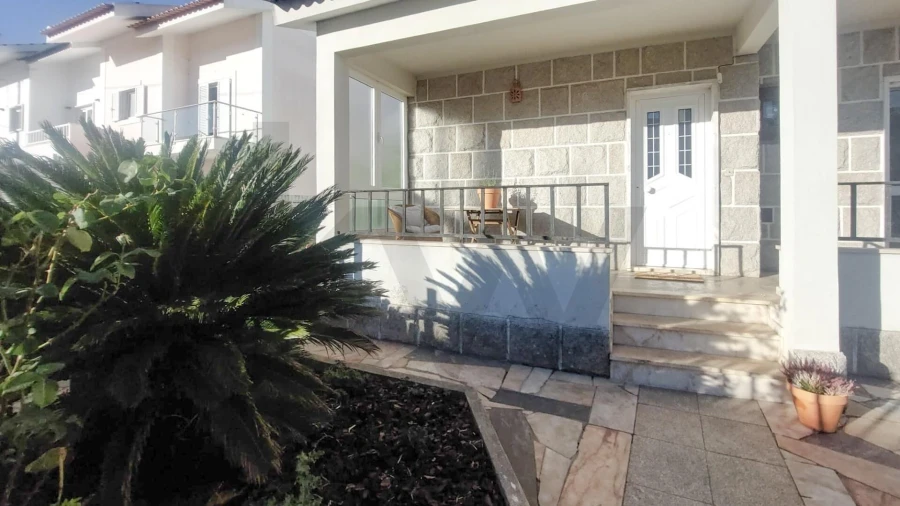 Moradia T2 para Arrendamento em Porto Salvo