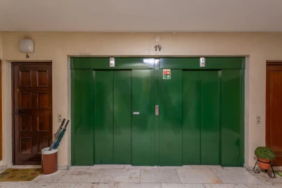 Apartamento T3 para Venda em Oeiras e São Julião da Barra, Paço de Arcos e Caxias