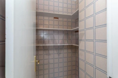 Apartamento T3 para Venda em Oeiras e São Julião da Barra, Paço de Arcos e Caxias