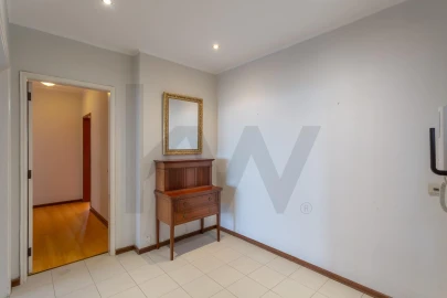Apartamento T3 para Venda em Oeiras e São Julião da Barra, Paço de Arcos e Caxias