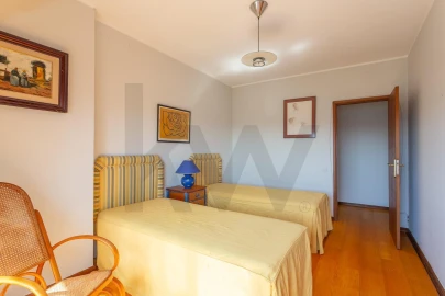 Apartamento T3 para Venda em Oeiras e São Julião da Barra, Paço de Arcos e Caxias