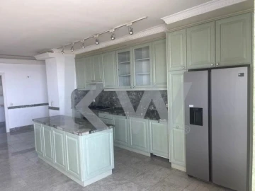 Apartamento T3 para Venda em Oeiras e São Julião da Barra, Paço de Arcos e Caxias