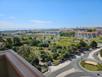 Apartamento T3 para Venda em Oeiras e São Julião da Barra, Paço de Arcos e Caxias
