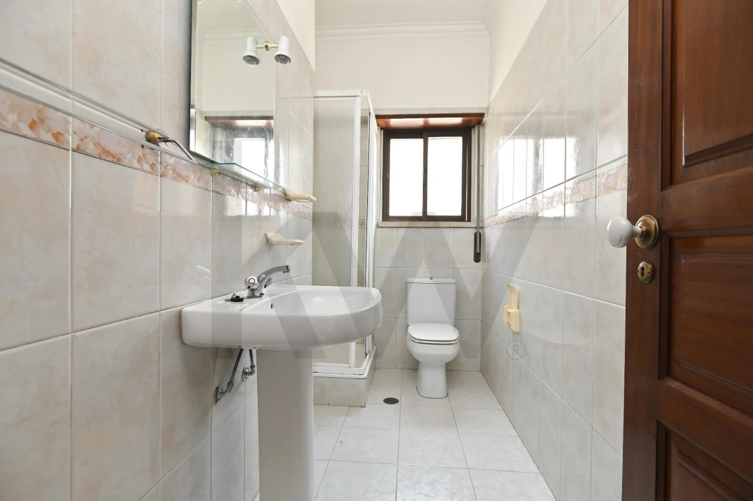 Moradia T5 para Venda em Algueirão-Mem Martins Foto 21