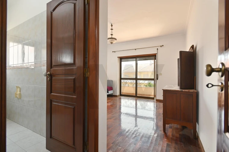 Moradia T5 para Venda em Algueirão-Mem Martins Foto 20