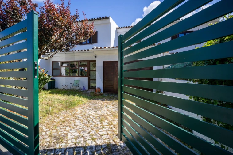 Moradia T3 para Venda em Colares Foto 42