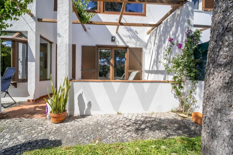 Moradia T3 para Venda em Colares Foto 2