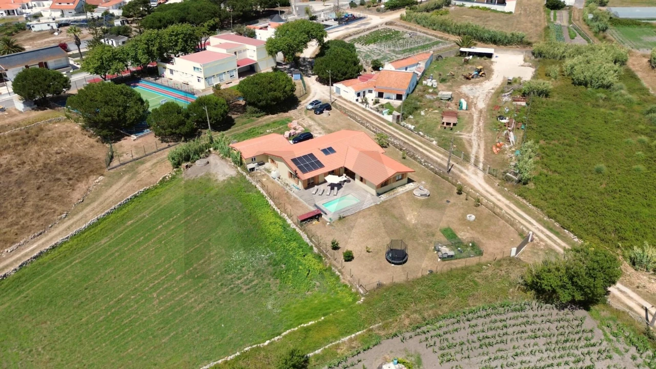 Moradia T4 para Venda em Santa Maria e São Miguel, São Martinho, São Pedro Penaferrim Foto 49