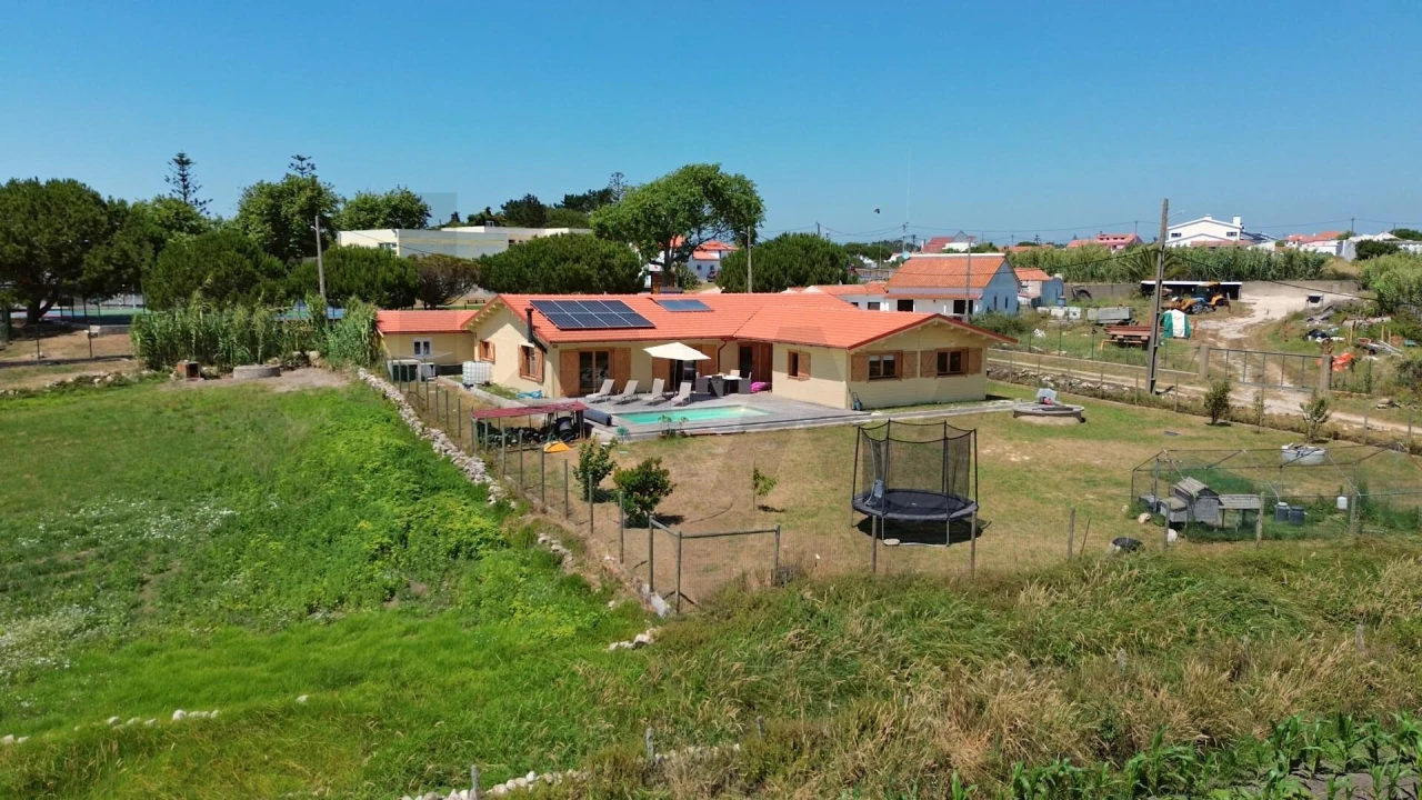 Moradia T4 para Venda em Santa Maria e São Miguel, São Martinho, São Pedro Penaferrim Foto 48