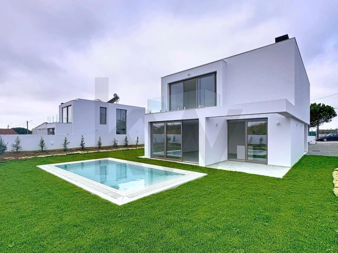 Moradia T3 para Venda em Santa Maria e São Miguel, São Martinho, São Pedro Penaferrim Foto 3