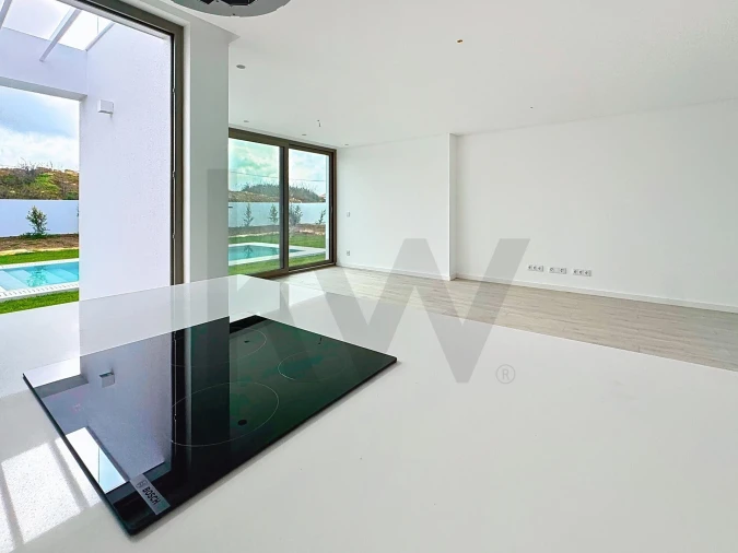 Moradia T3 para Venda em Santa Maria e São Miguel, São Martinho, São Pedro Penaferrim Foto 11