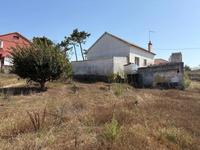 Moradia T2 para Venda em Santa Maria e São Miguel, São Martinho, São Pedro Penaferrim Foto 3